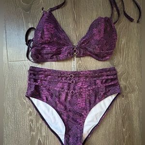 Shein Bikini size xl (fits like a small)